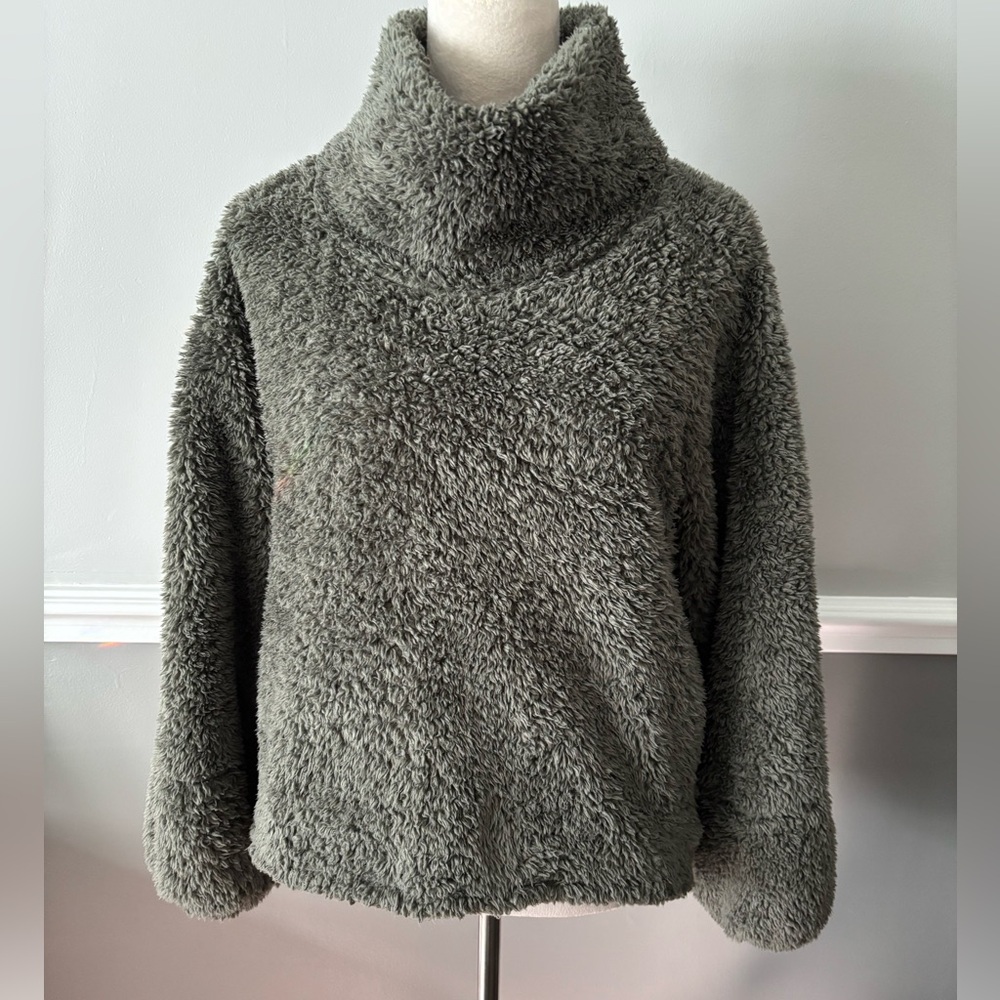 Lululemon Warmth Restore Sherpa Pullover